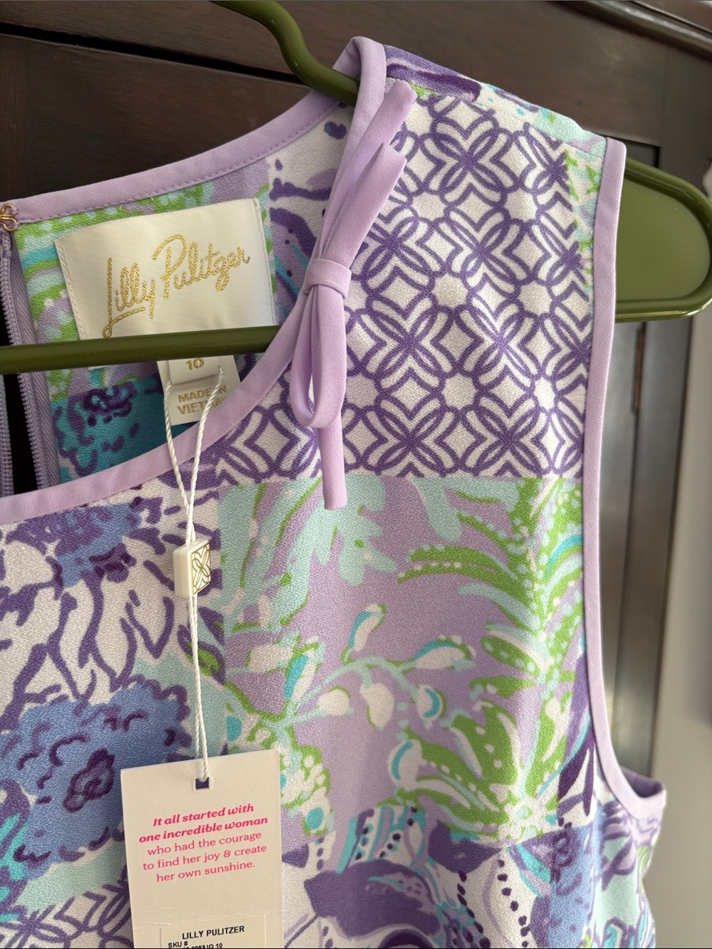 NWT Lilly Pulitzer Julienne Shift dress Beautiful lavender patch. Size 10 - Picture 3 of 4